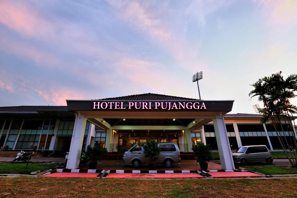 Puri Pujangga Hotel Bangi Dış mekan fotoğraf